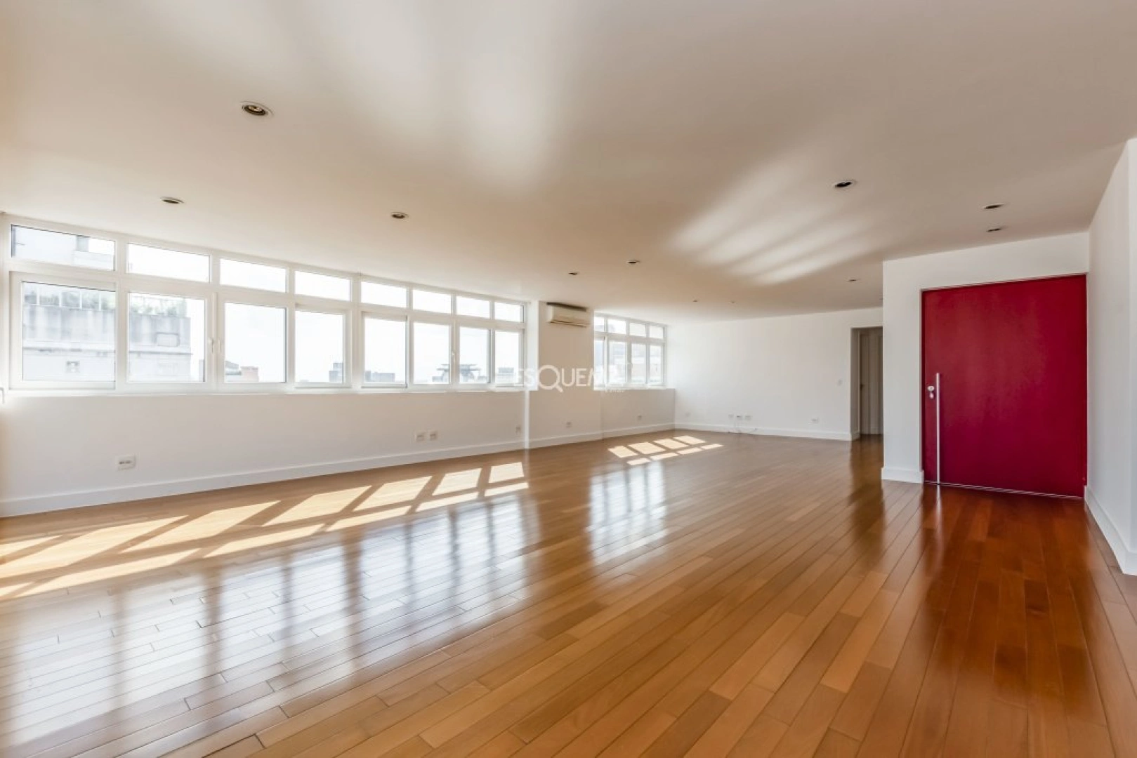 Apartamento em uma das melhores localizações do bairro - Imagem 3