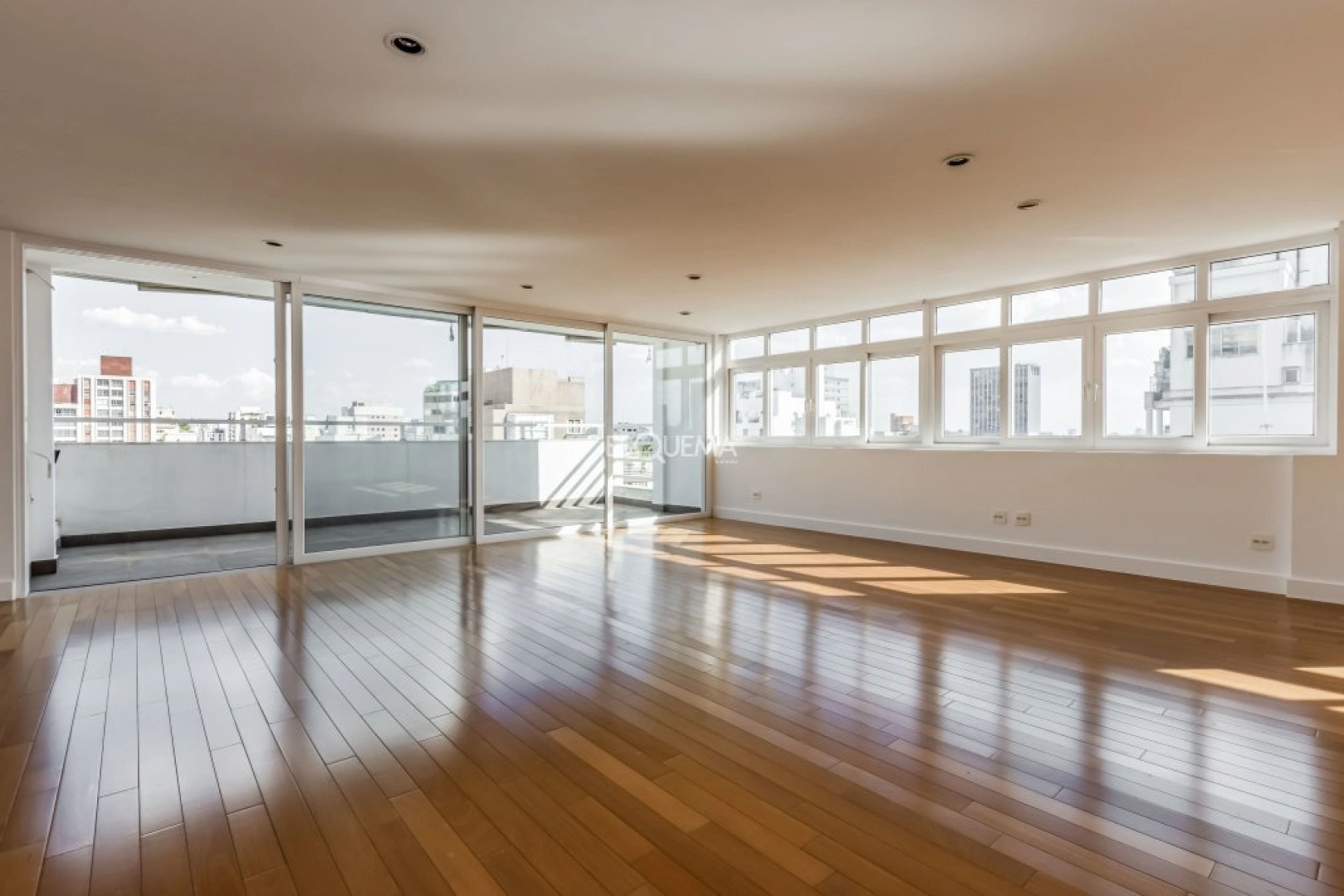 Apartamento em uma das melhores localizações do bairro - Imagem 8