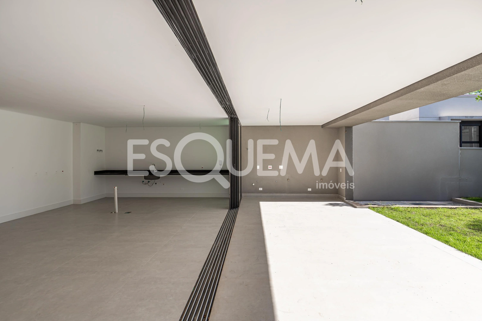 Casa em condomínio ampla e moderna - Imagem 3