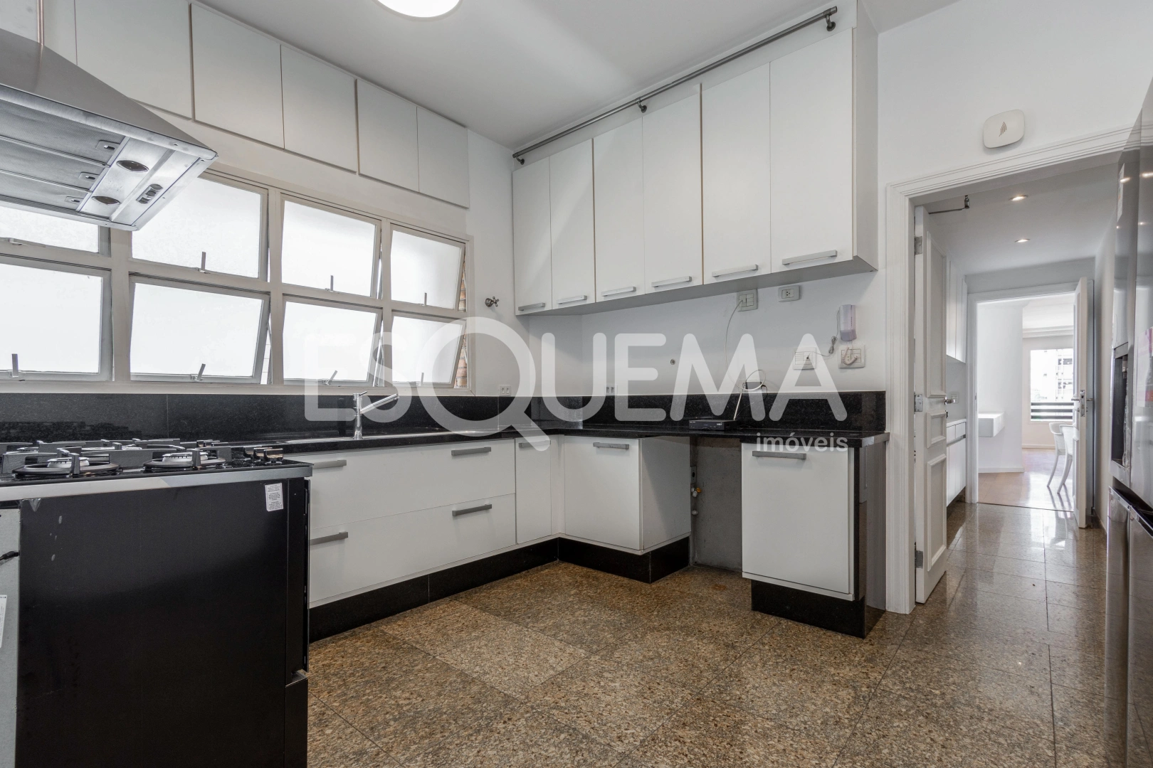 Apartamento mobiliado em rua fechada no Itaim Bibi - Imagem 11