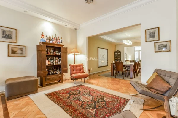 Casa próxima à Hípica Paulista