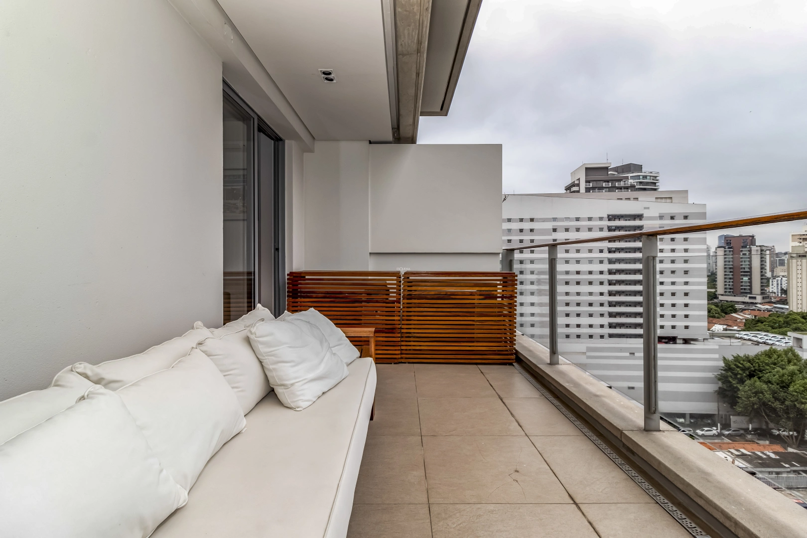 Apartamento duplex com vista panorâmica - Imagem 12