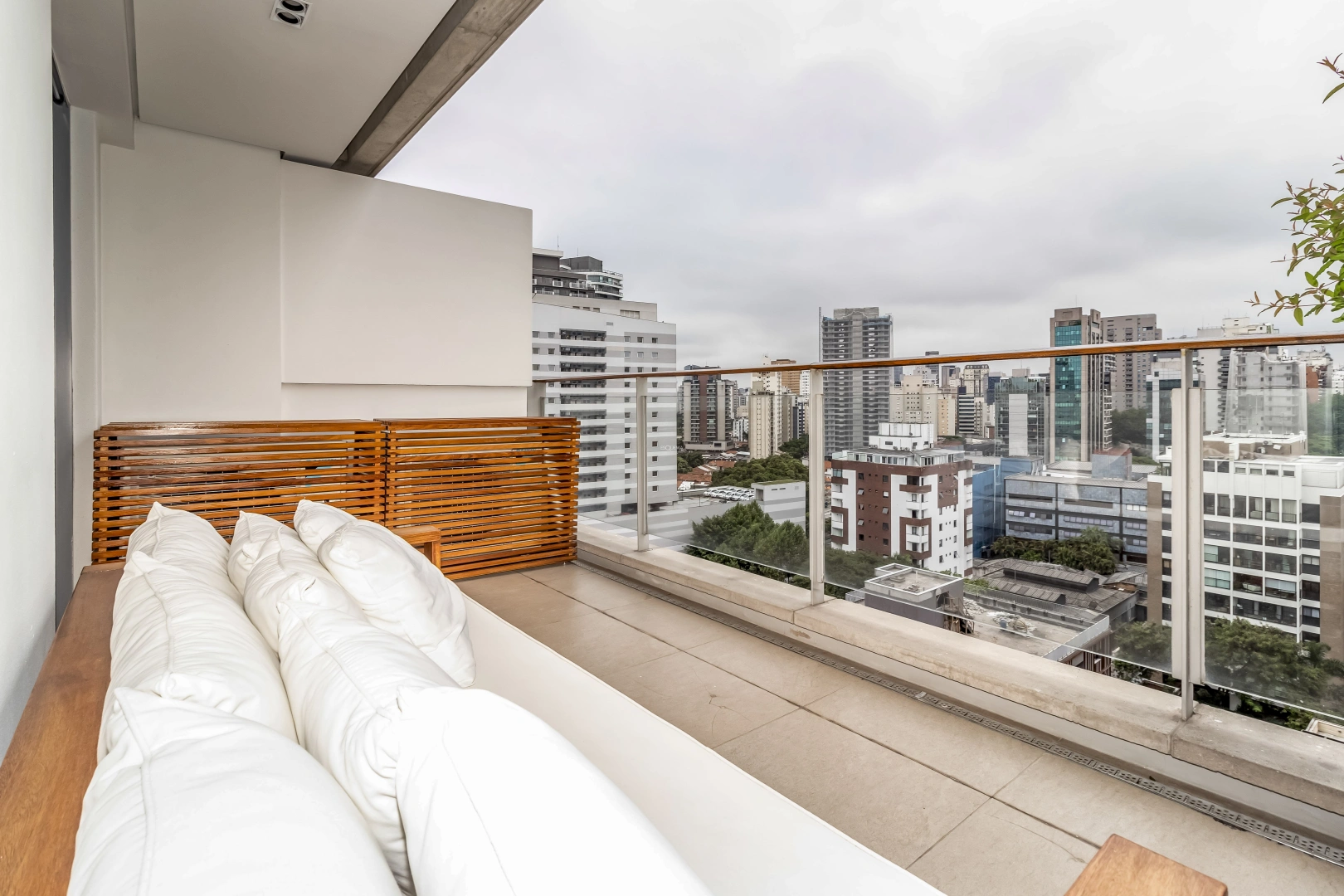 Apartamento duplex com vista panorâmica - Imagem 9