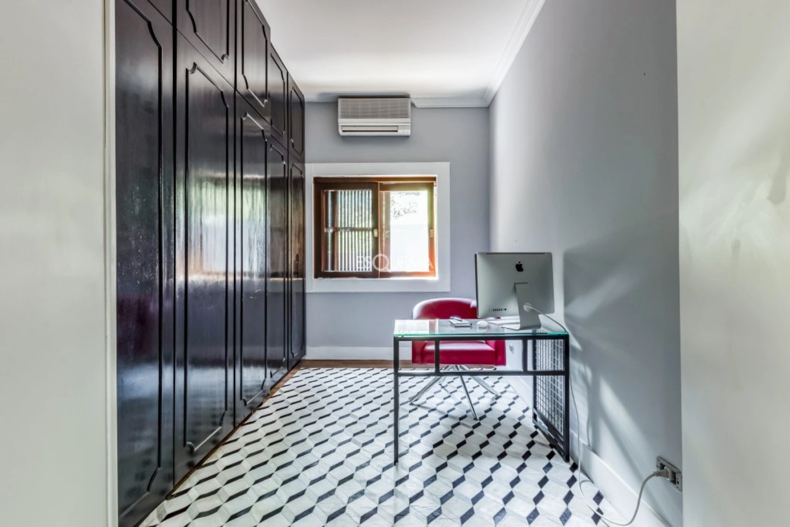 Casa nova com projeto moderno - Imagem 11