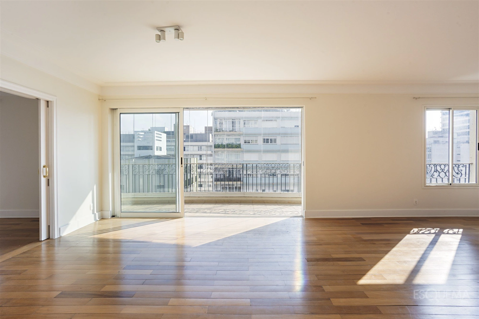 Apartamento Lindenberg em andar alto nos Jardins - Imagem 2