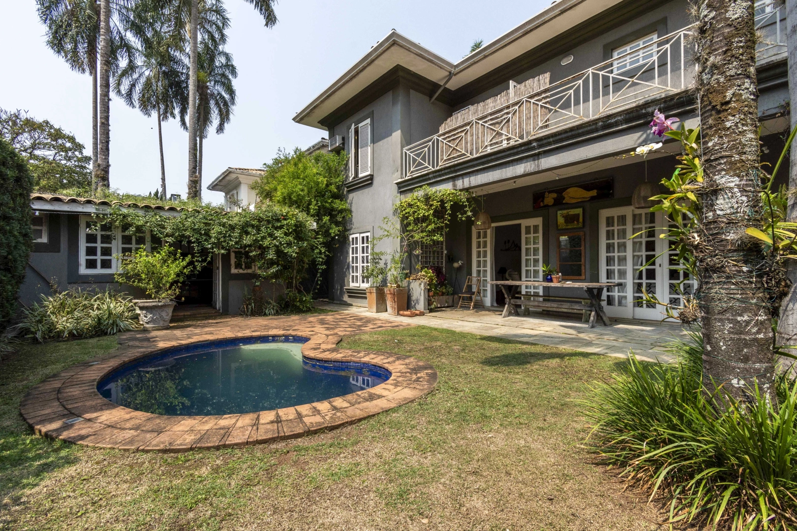 Casa confortável e bem localizada - Imagem 1
