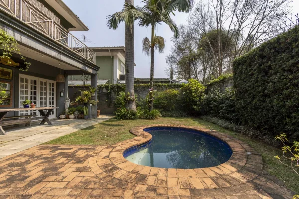Casa confortável e bem localizada