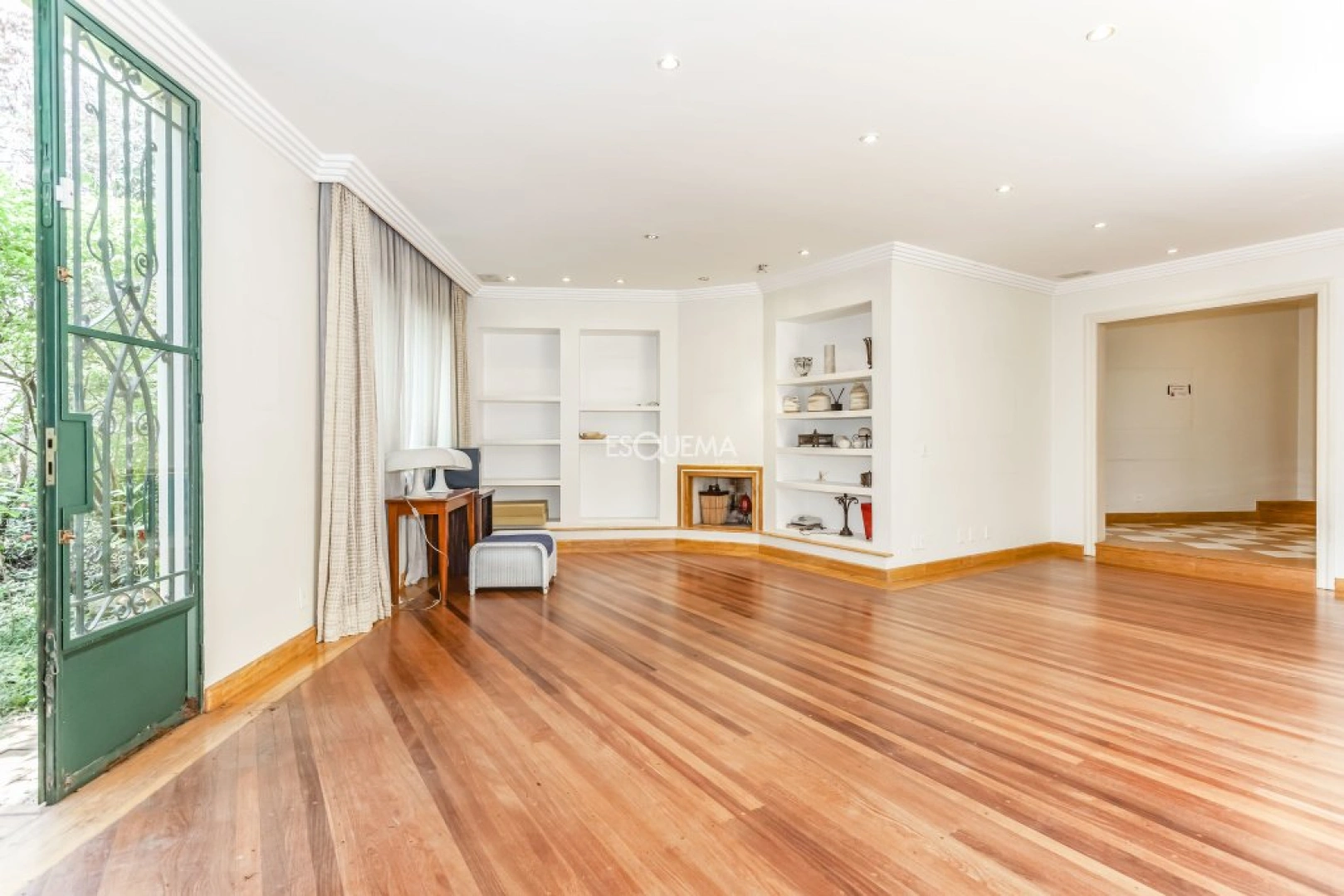 Casa com 4 suítes - Imagem 1