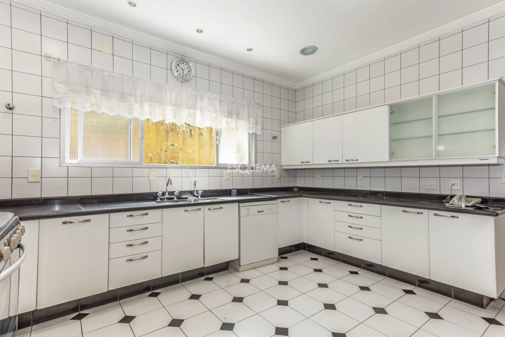 Casa com 4 suítes - Imagem 5