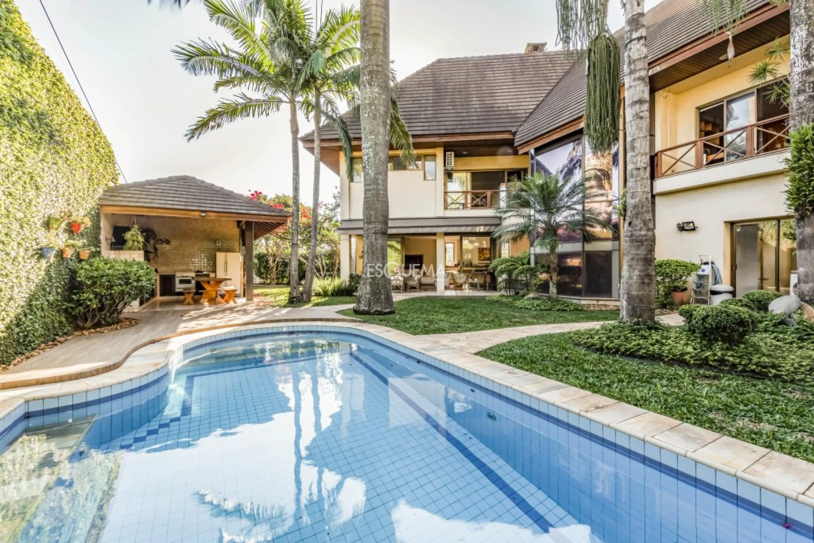 Casa em rua tranquila - Imagem 1
