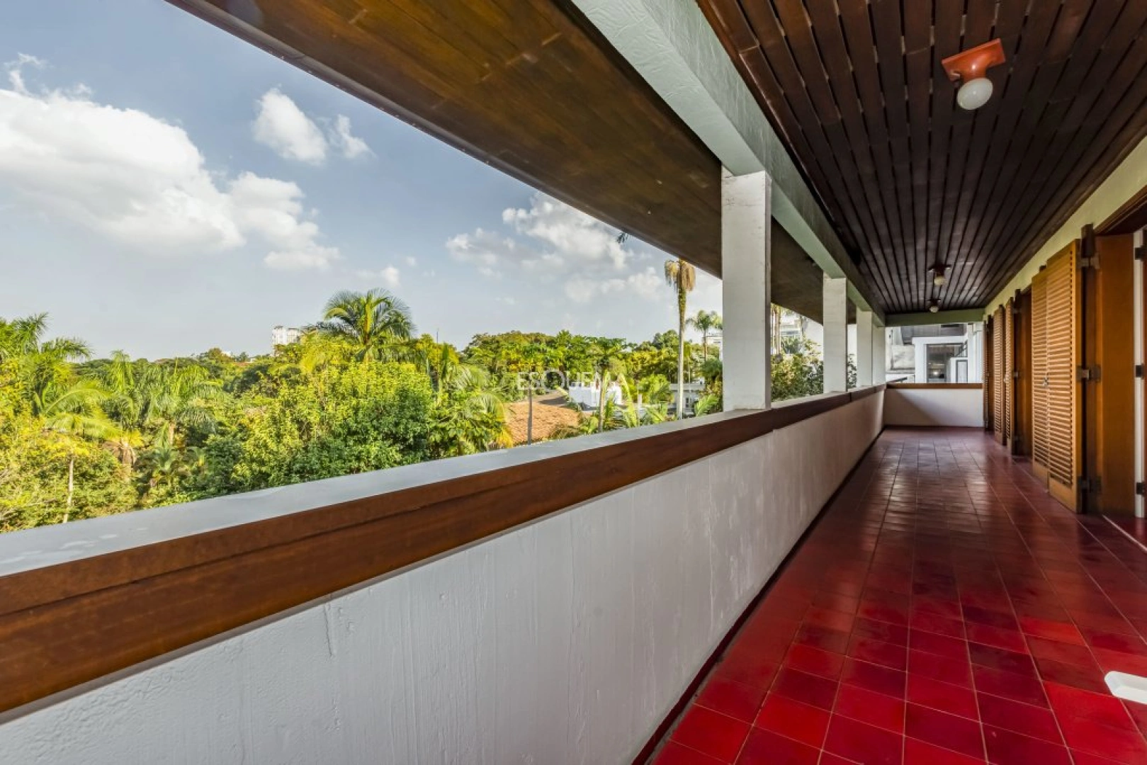 Casa para atualização com vista privilegiada - Imagem 13