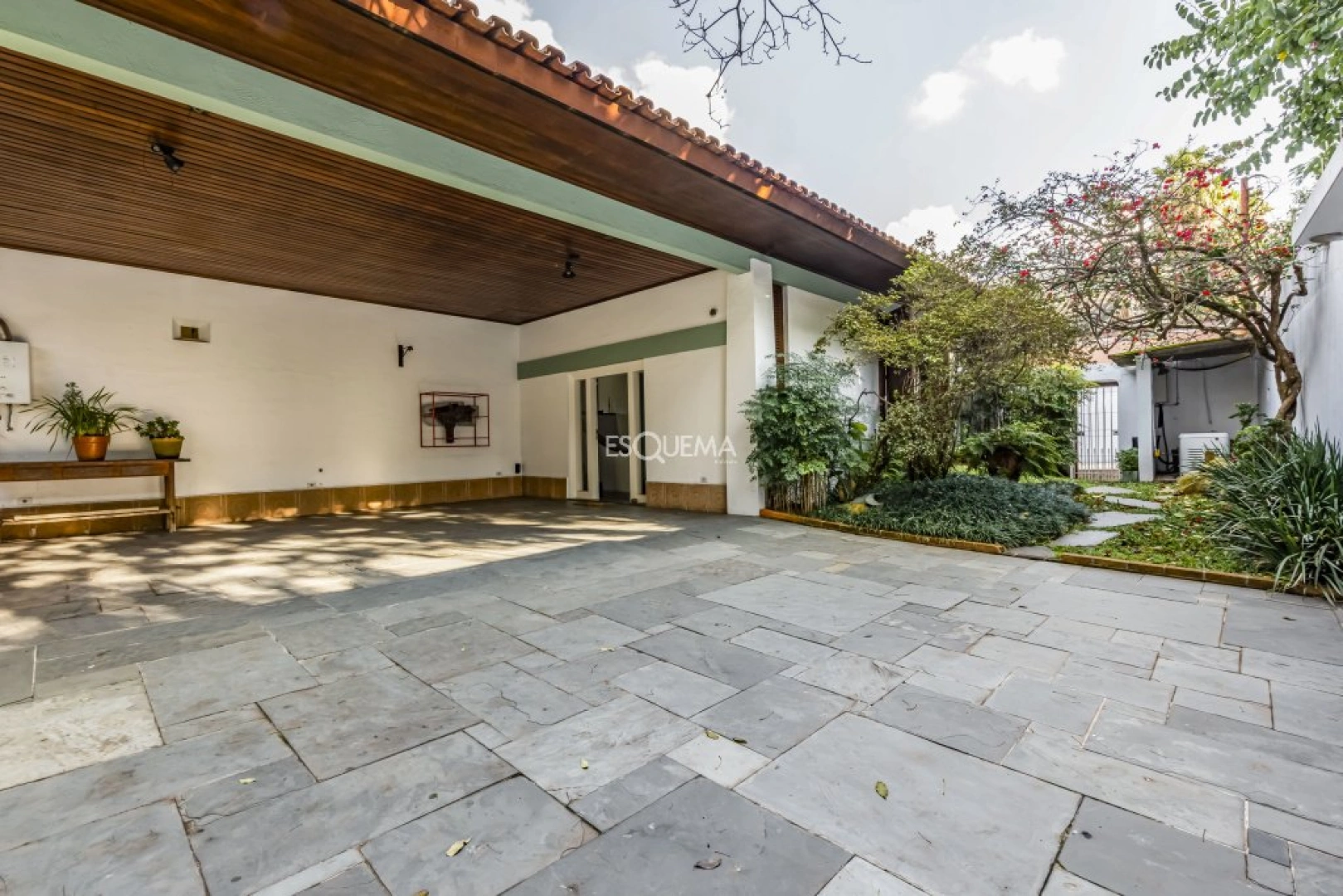 Casa para atualização com vista privilegiada - Imagem 5