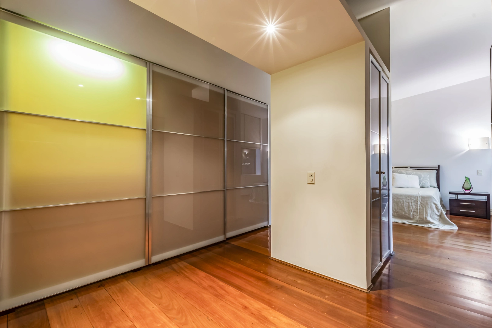 Casa moderna com projeto de Sergio Bernardes - Imagem 11