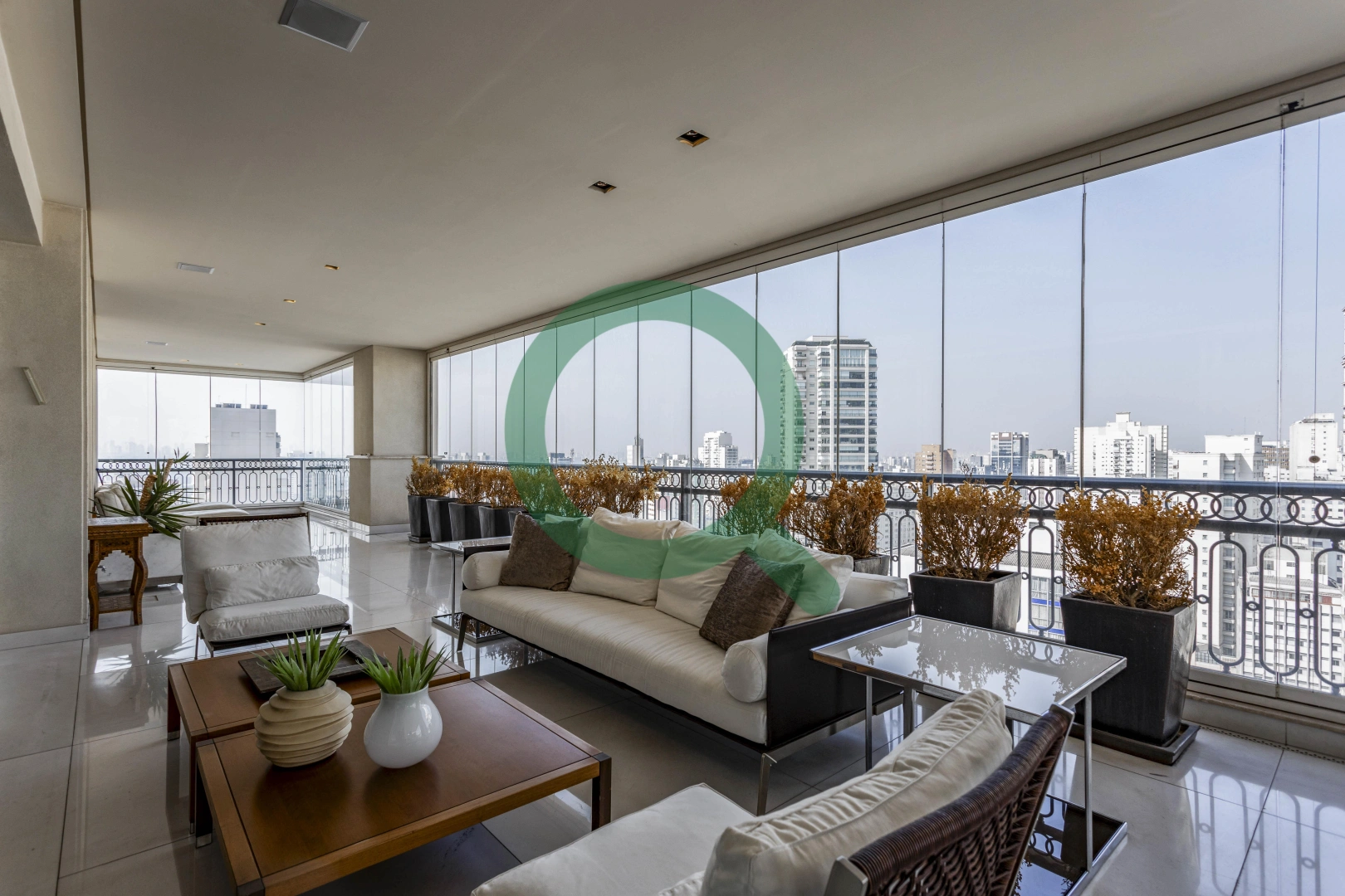 Apartamento alto padrão em condomínio cobiçado - Imagem 2