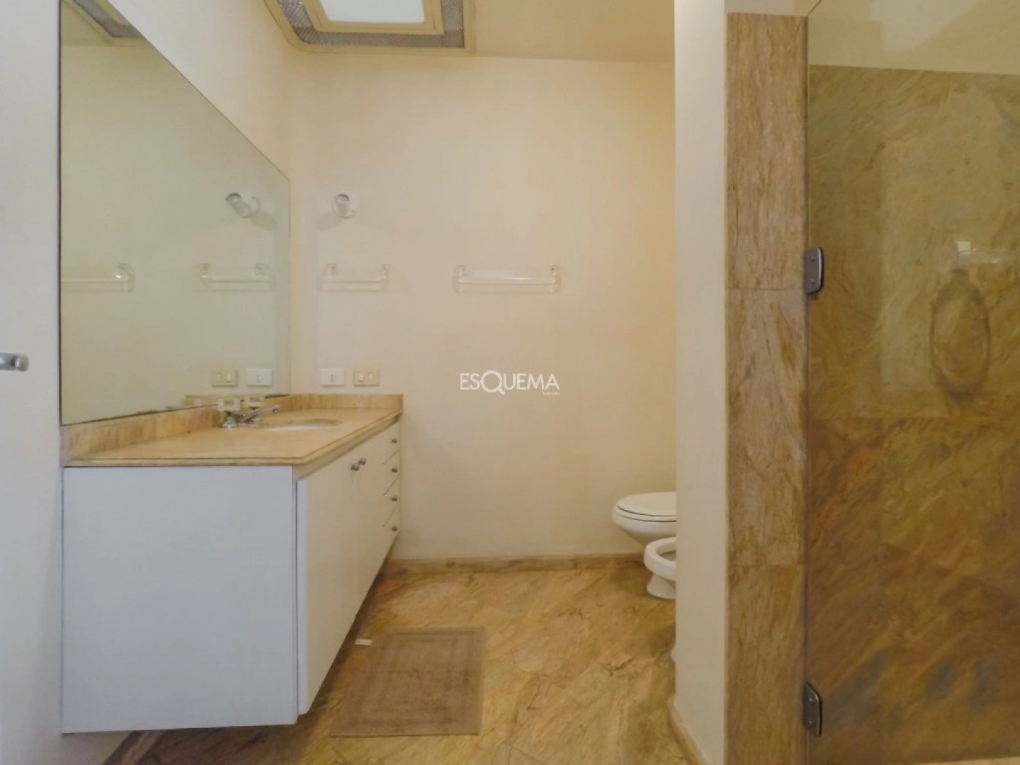 Casa imponente na melhor rua do bairro - Imagem 15