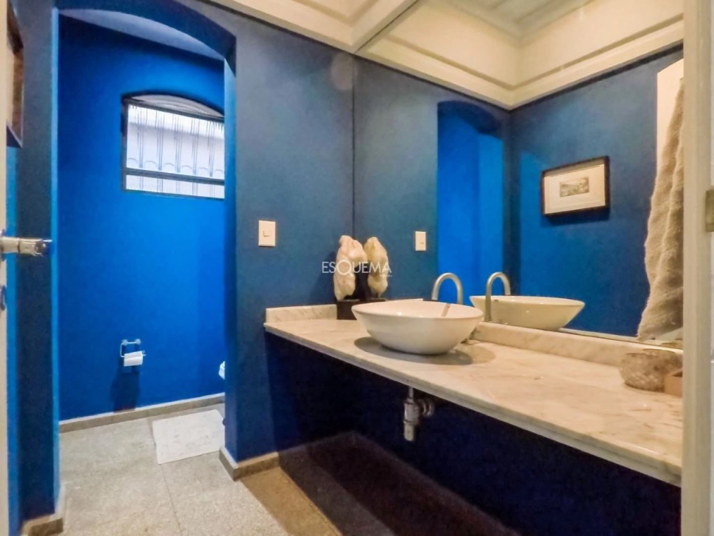 Casa imponente na melhor rua do bairro - Imagem 6