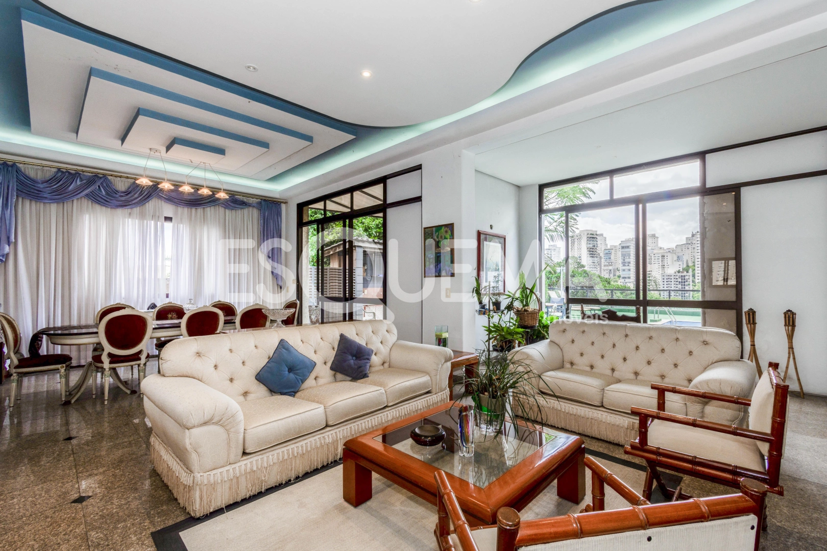 Casa modernizada em rua tranquila no Pacaembu - Imagem 8
