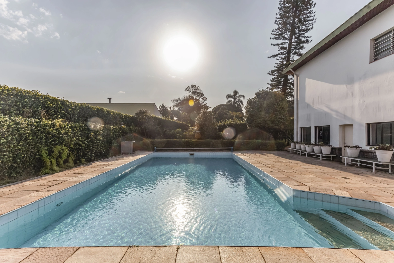 Amplo terreno com casa térrea - Imagem 5