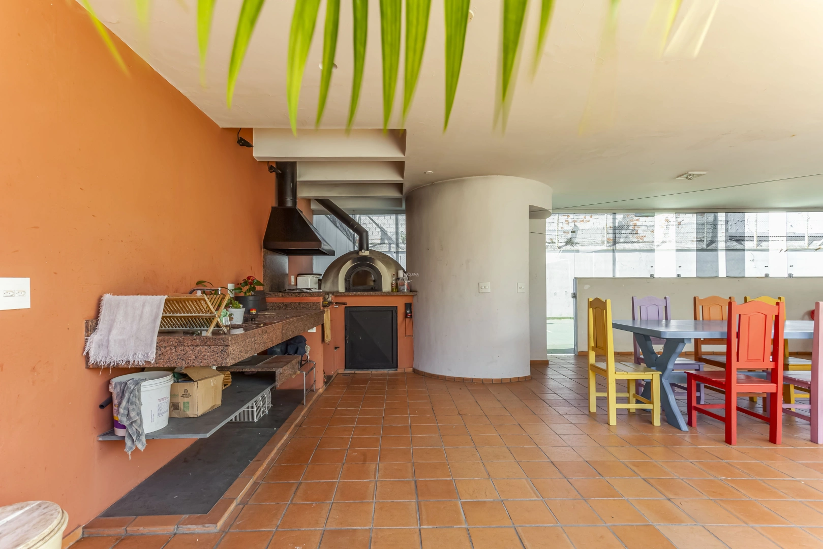 Casa com projeto moderno - Imagem 15