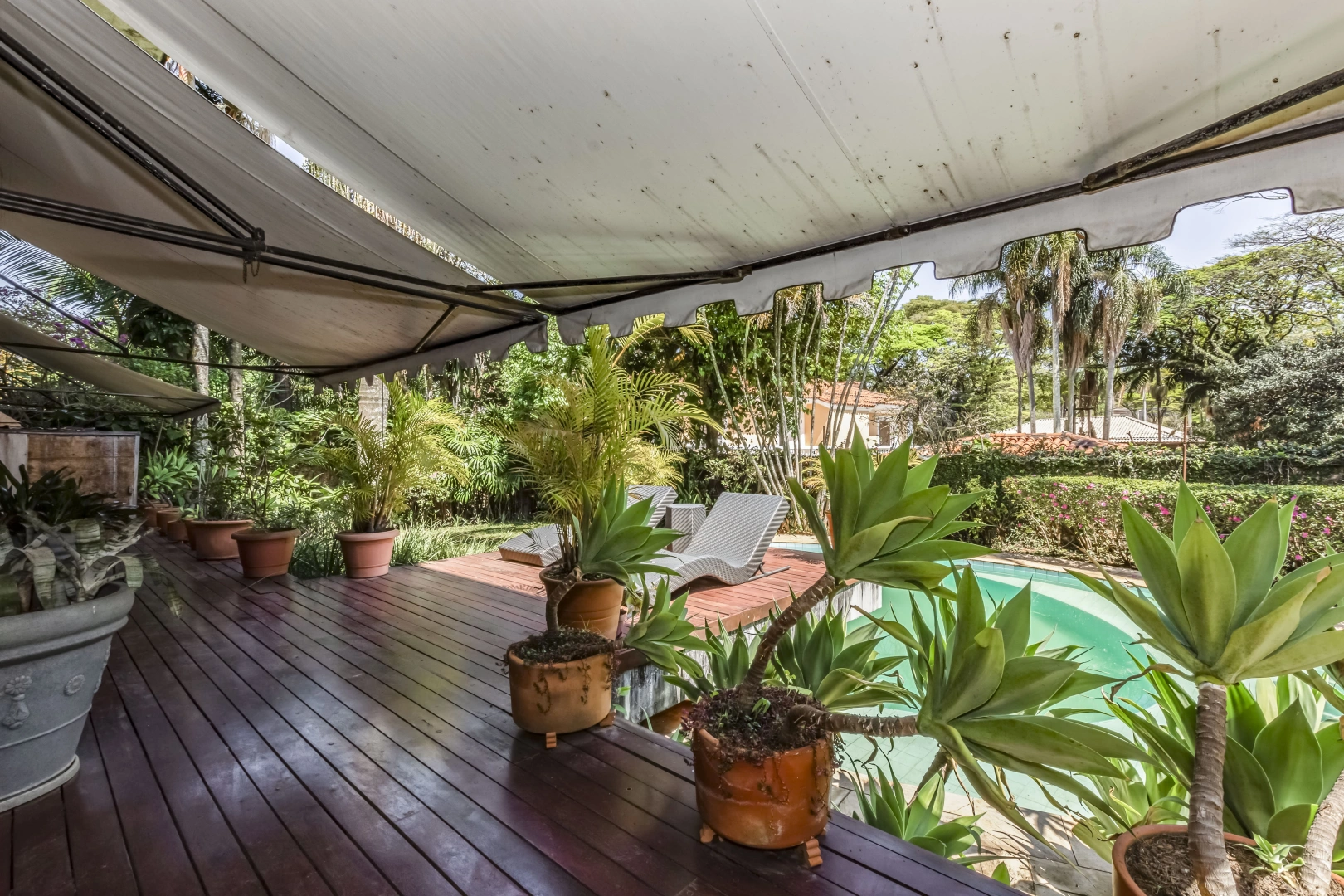 Casa moderna com projeto de Carlos Bratke - Imagem 5