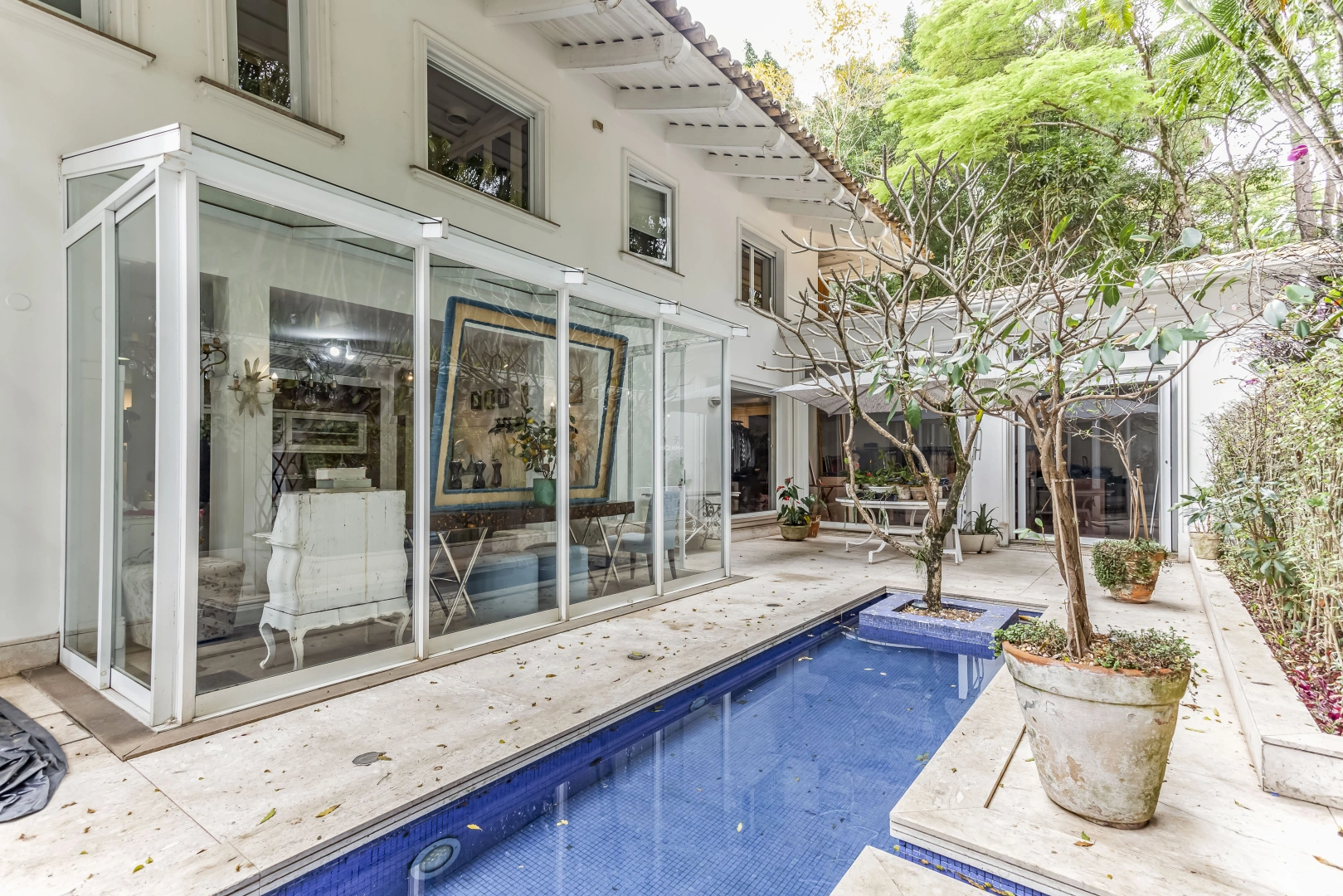 Casa com projeto de João Armentano - Imagem 11