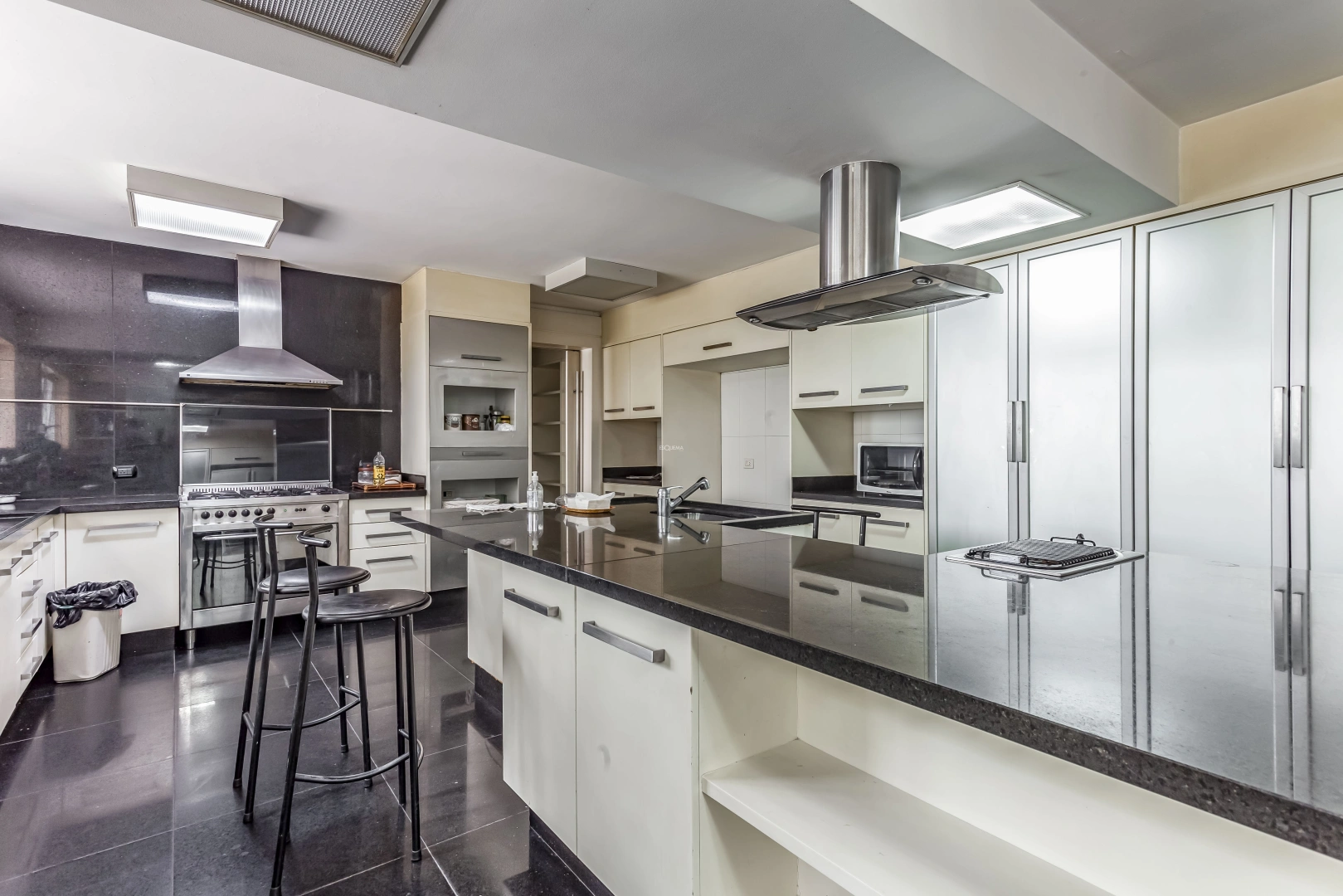 Casa com projeto de João Armentano - Imagem 14