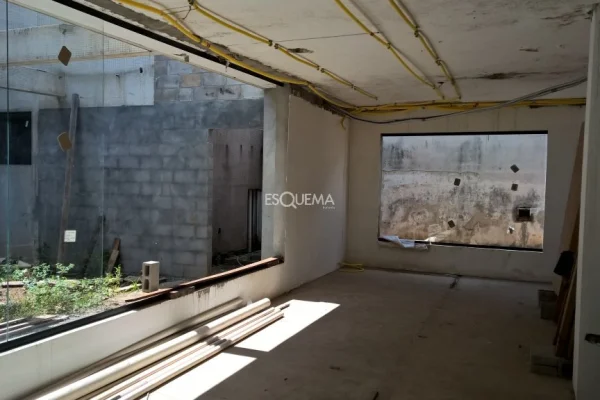 Imóvel comercial na Alameda Gabriel da Silva