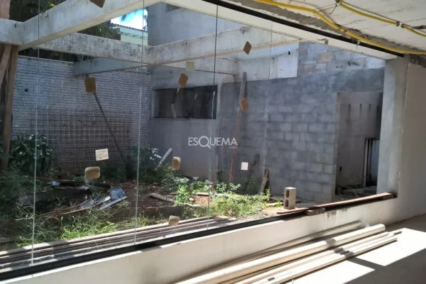 Imóvel comercial na Alameda Gabriel da Silva