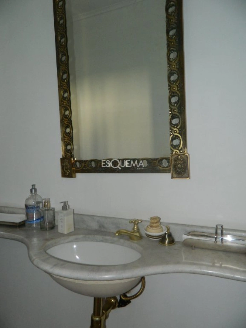 Casa em localização privilegiada - Imagem 8
