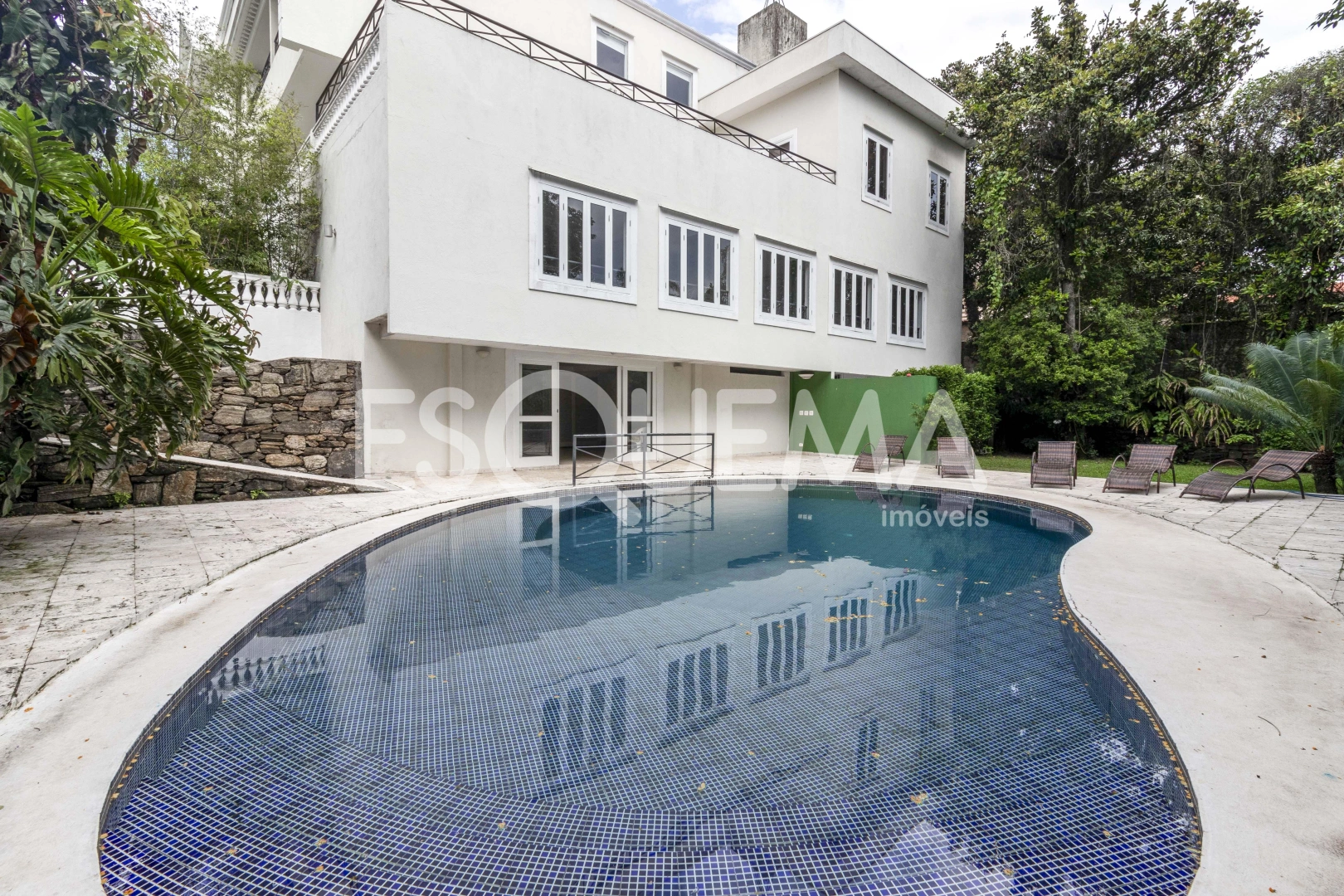 Casa em rua fechada - Imagem 3
