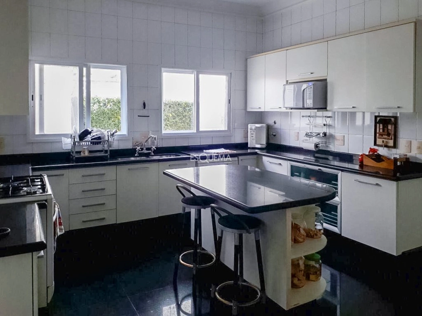 Casa com jardim e piscina no Morumbi - Imagem 5