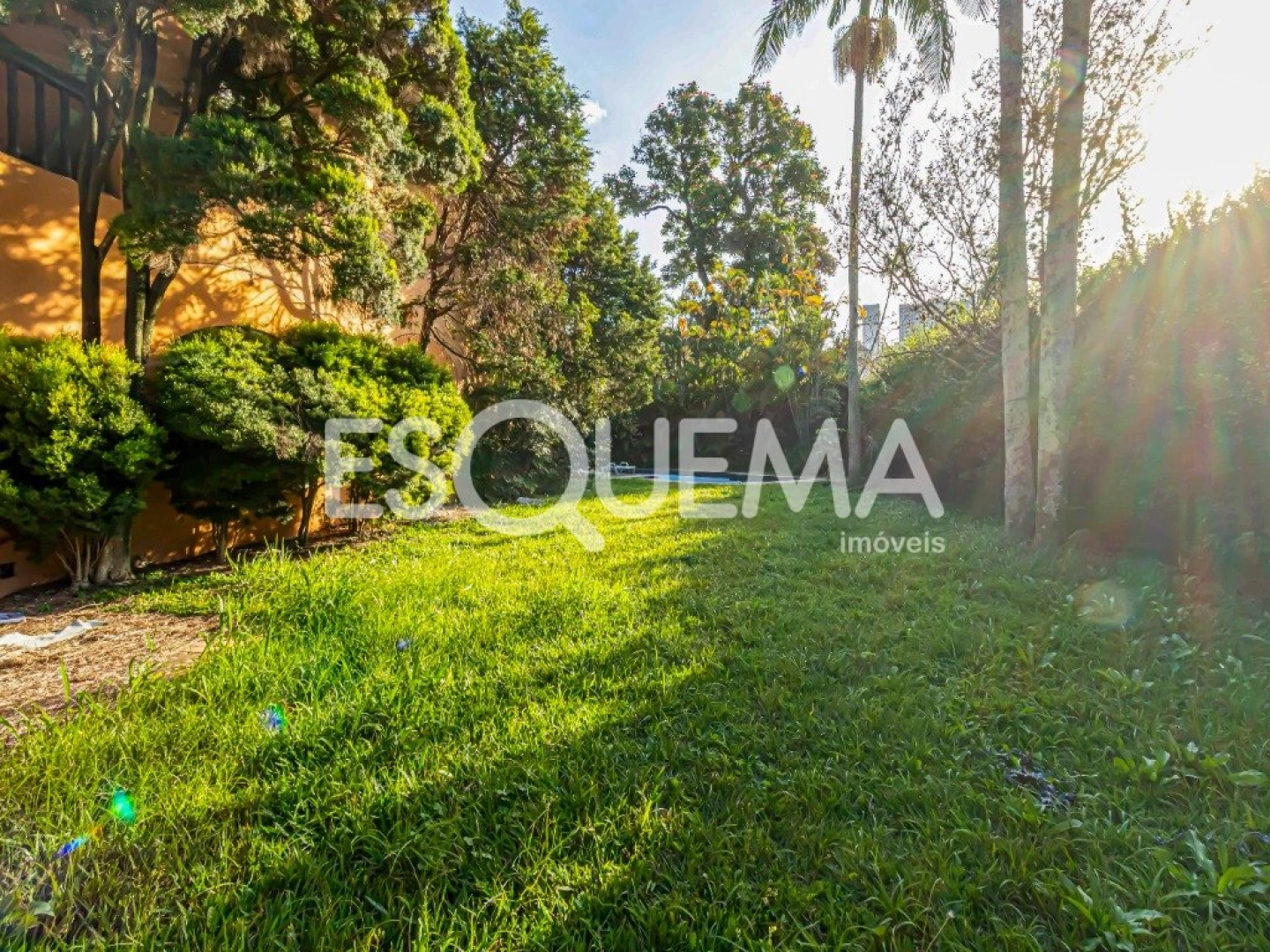 Casa com terreno espetacular - Imagem 10