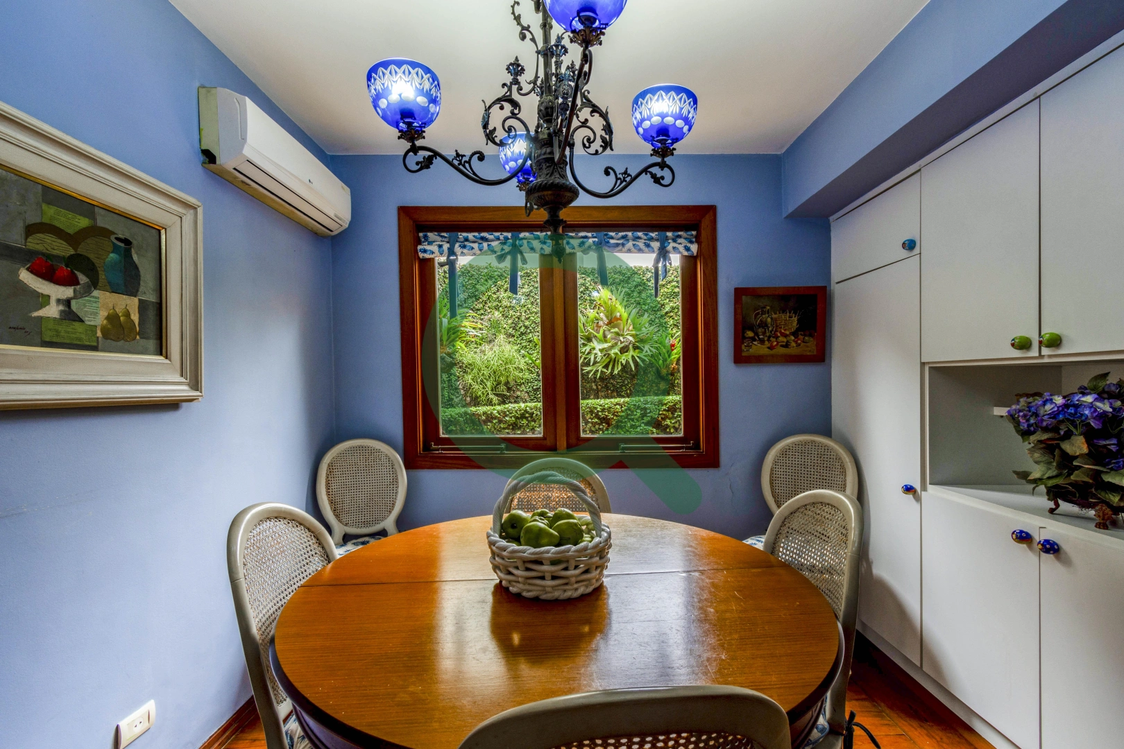 Casa com lazer completo e ambientes integrados ao jardim, no Jardim Guedala - Imagem 10