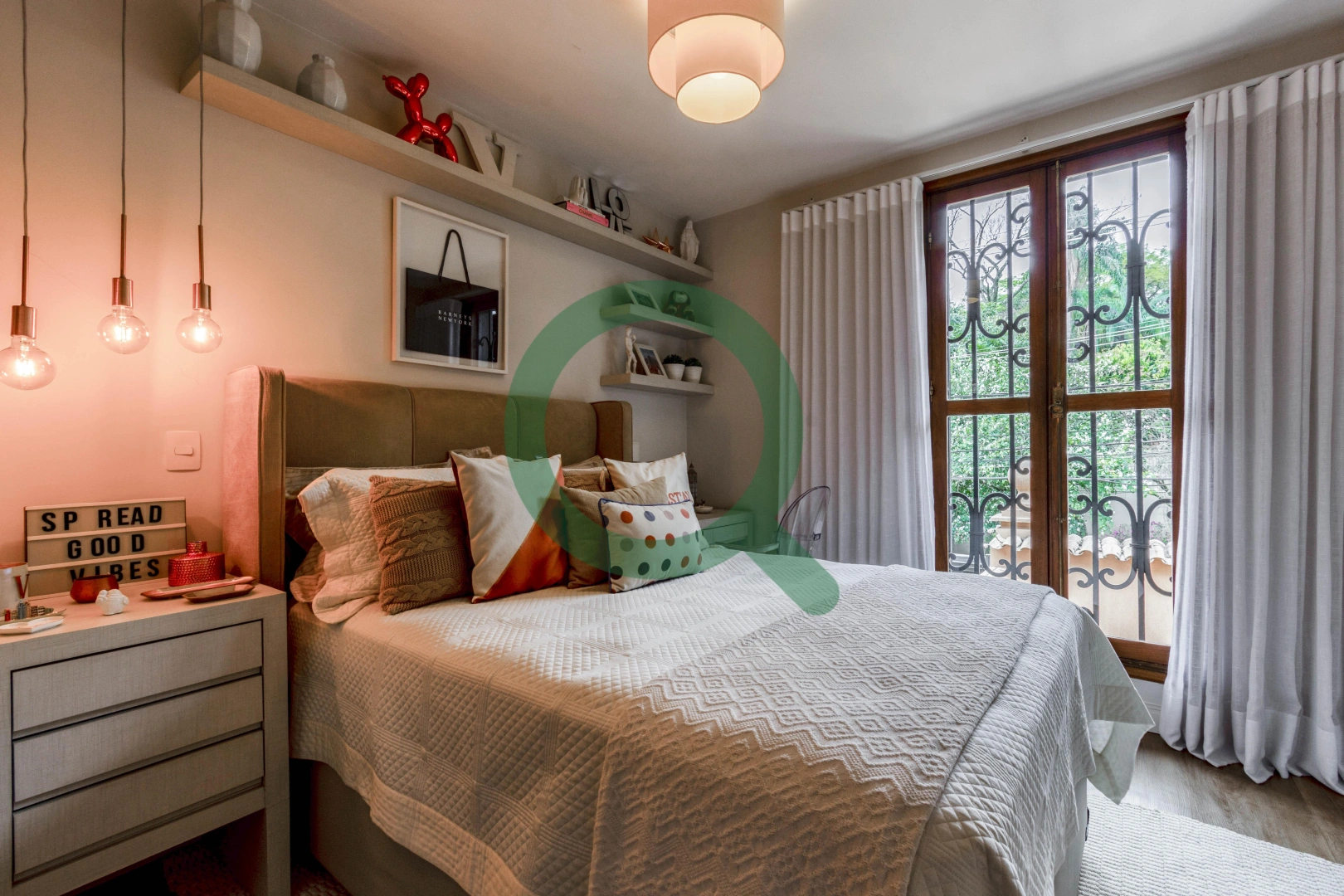 Casa com lazer completo e ambientes integrados ao jardim, no Jardim Guedala - Imagem 13
