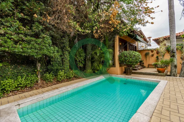 Casa com lazer completo e ambientes integrados ao jardim, no Jardim Guedala