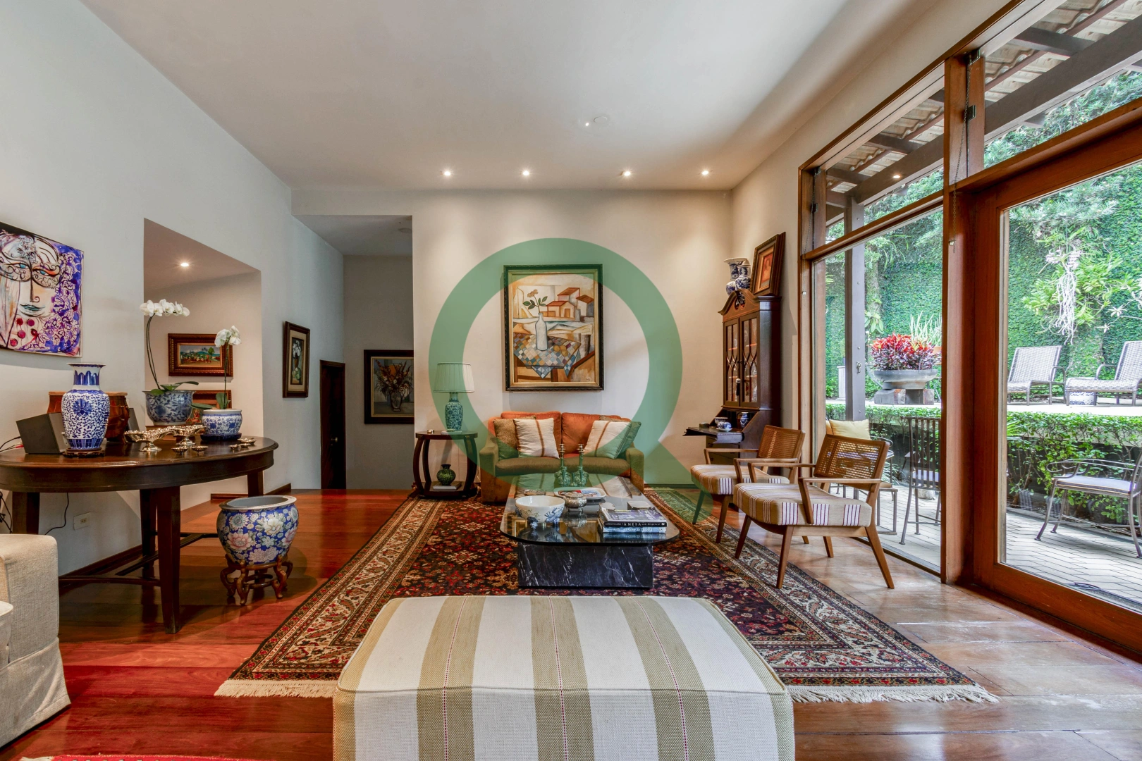Casa com lazer completo e ambientes integrados ao jardim, no Jardim Guedala - Imagem 6