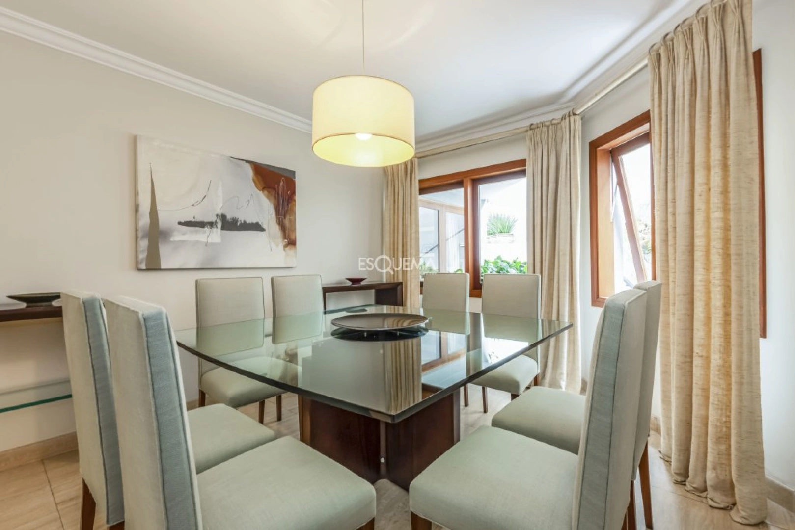 Casa com fachada moderna e 4 suítes - Imagem 11