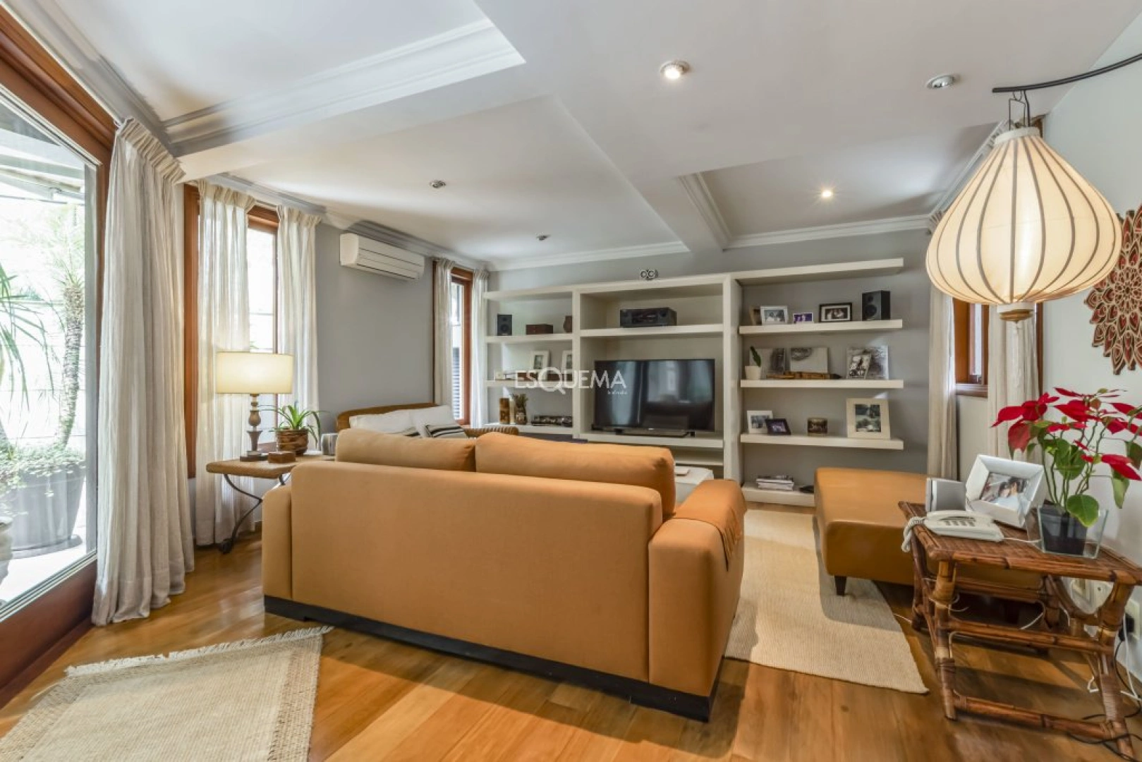 Casa com fachada moderna e 4 suítes - Imagem 12