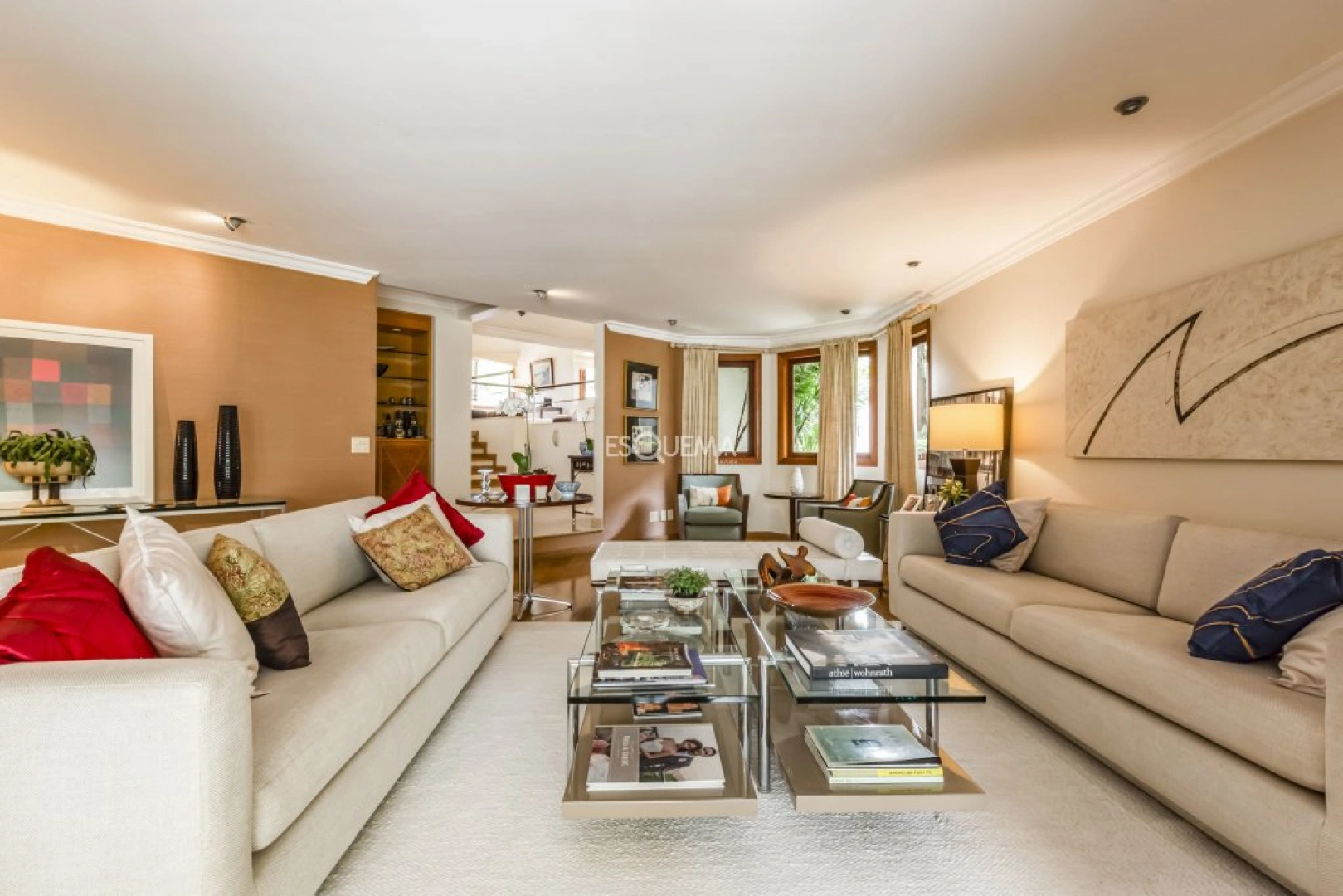 Casa com fachada moderna e 4 suítes - Imagem 9