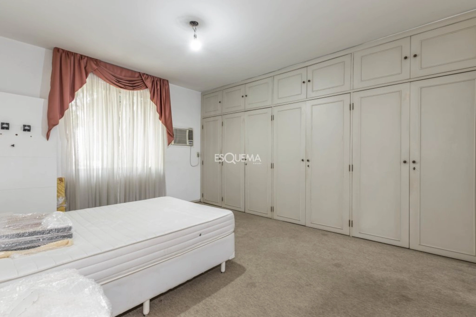Casa ideal para reforma em rua arborizada - Imagem 11