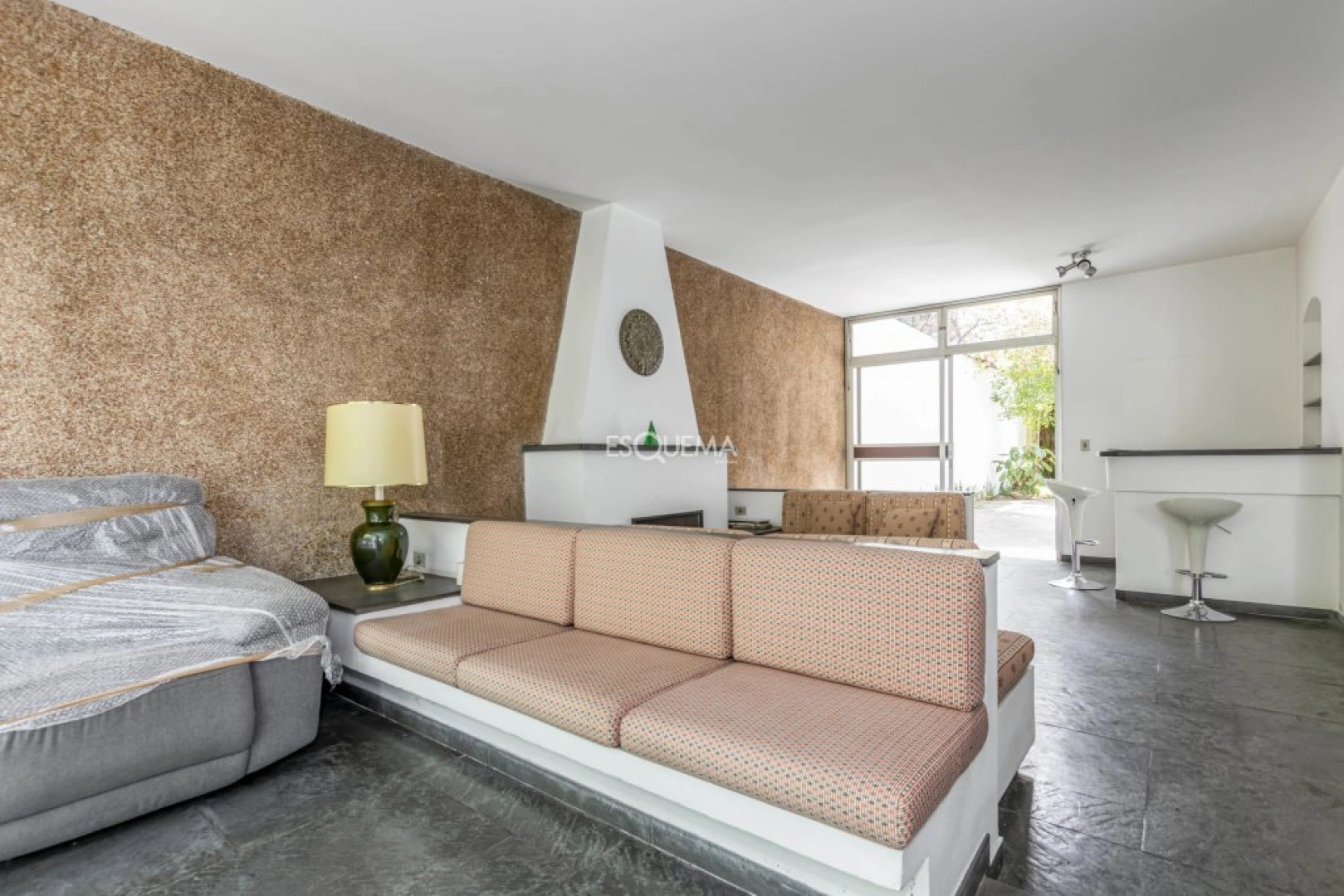 Casa ideal para reforma em rua arborizada - Imagem 6