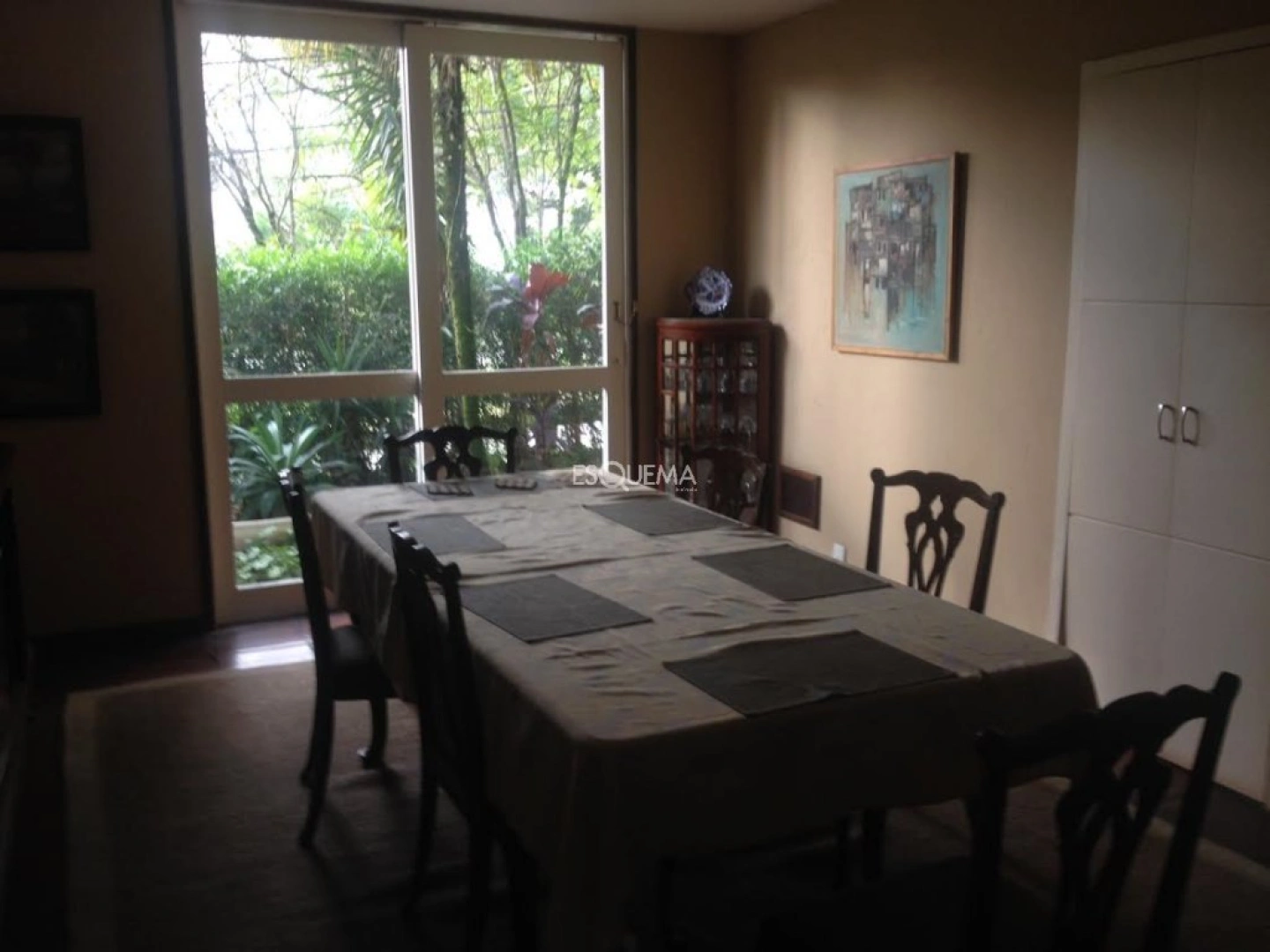 Casa com grande terreno, para reforma. - Imagem 14