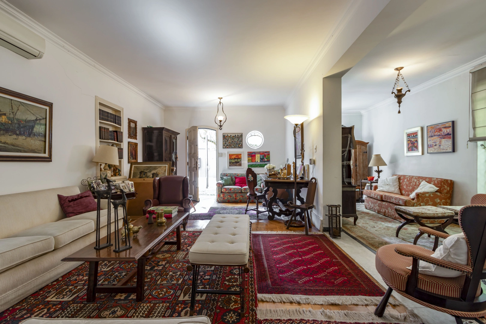 Casa térrea com excelente localização - Imagem 3