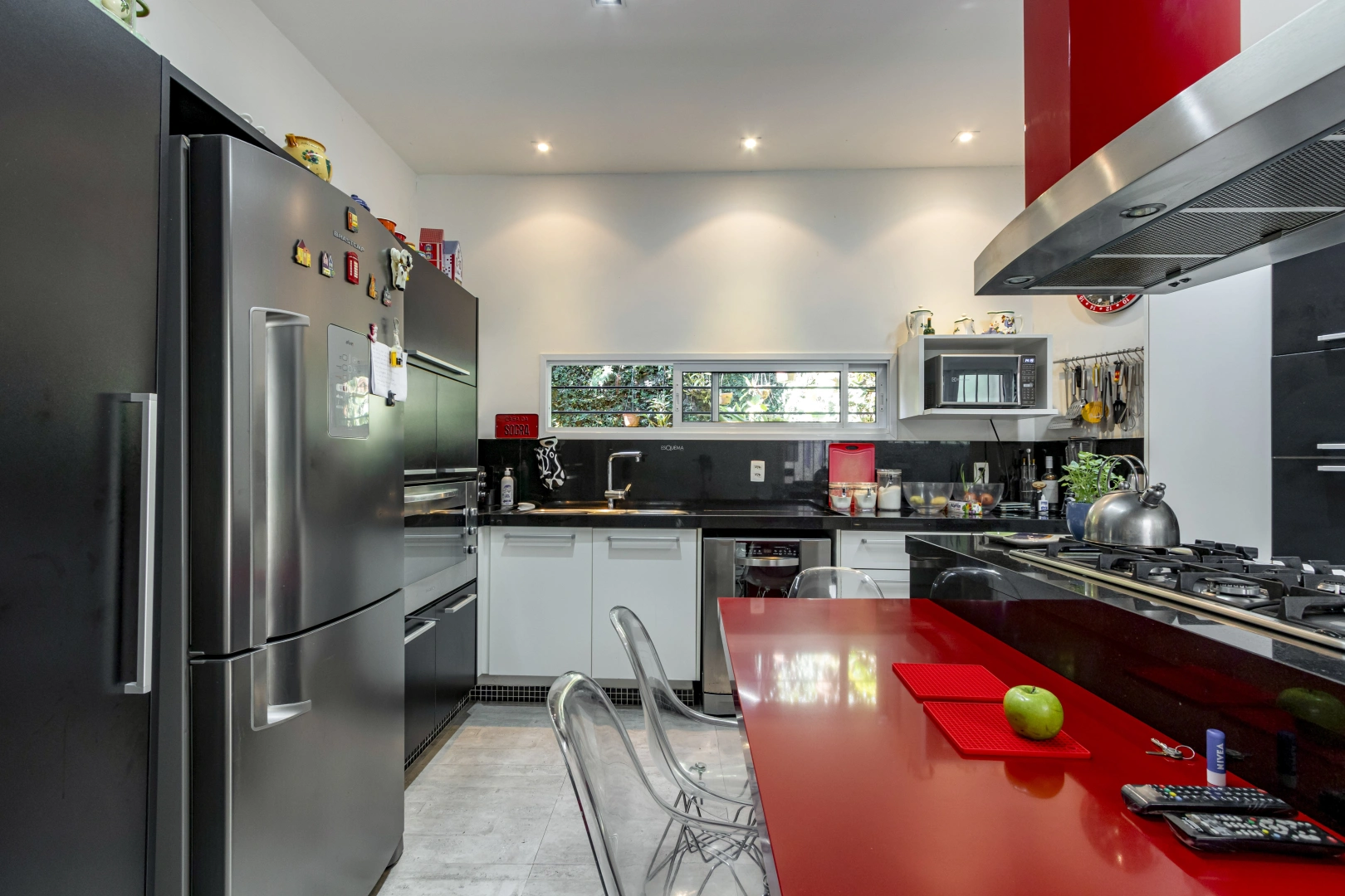 Casa térrea com excelente localização - Imagem 8