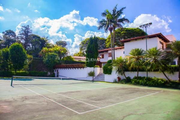 Casa com quadra de tennis e vista no melhor do Guedala.