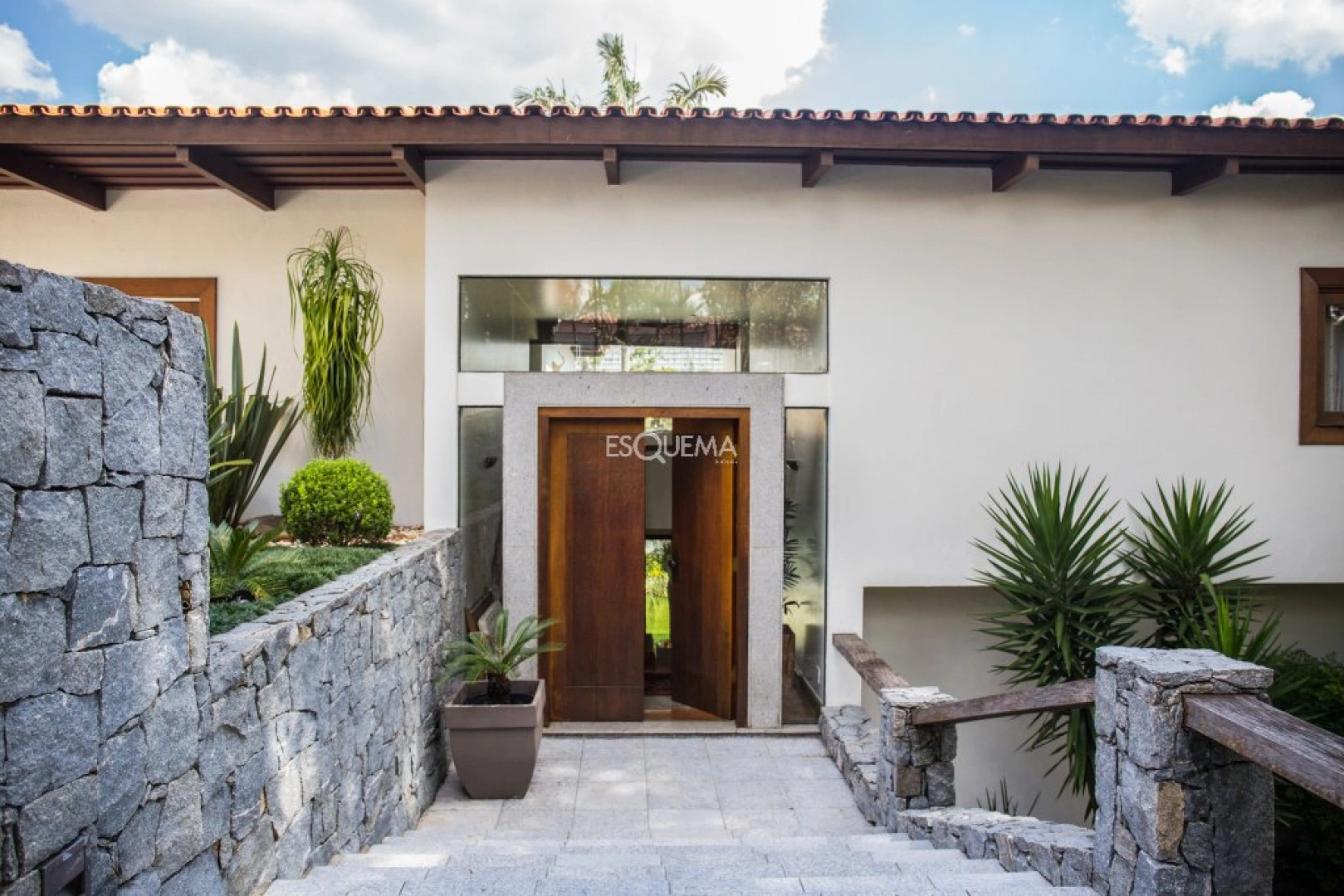 Casa com quadra de tennis e vista no melhor do Guedala. - Imagem 2