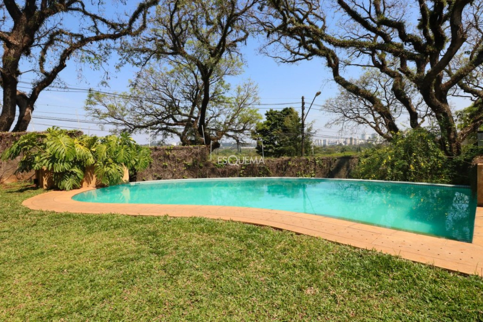 Casa com vista privilegiada - Imagem 2