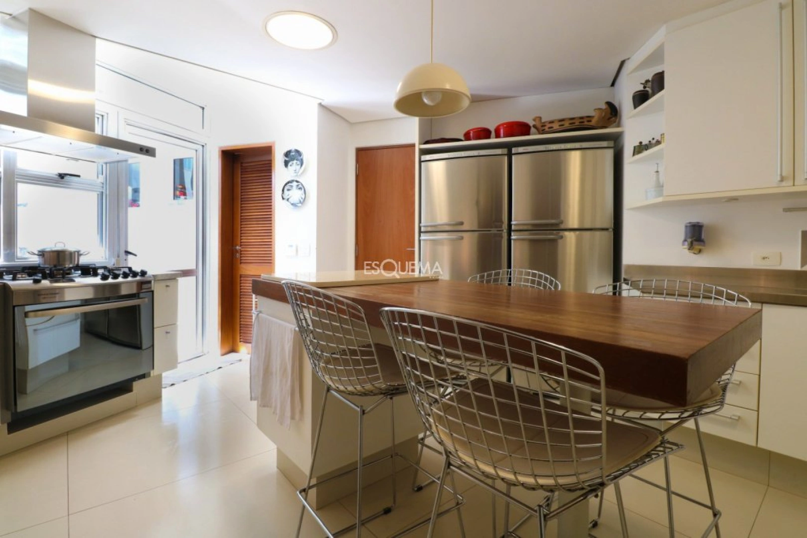 Casa com vista privilegiada - Imagem 9