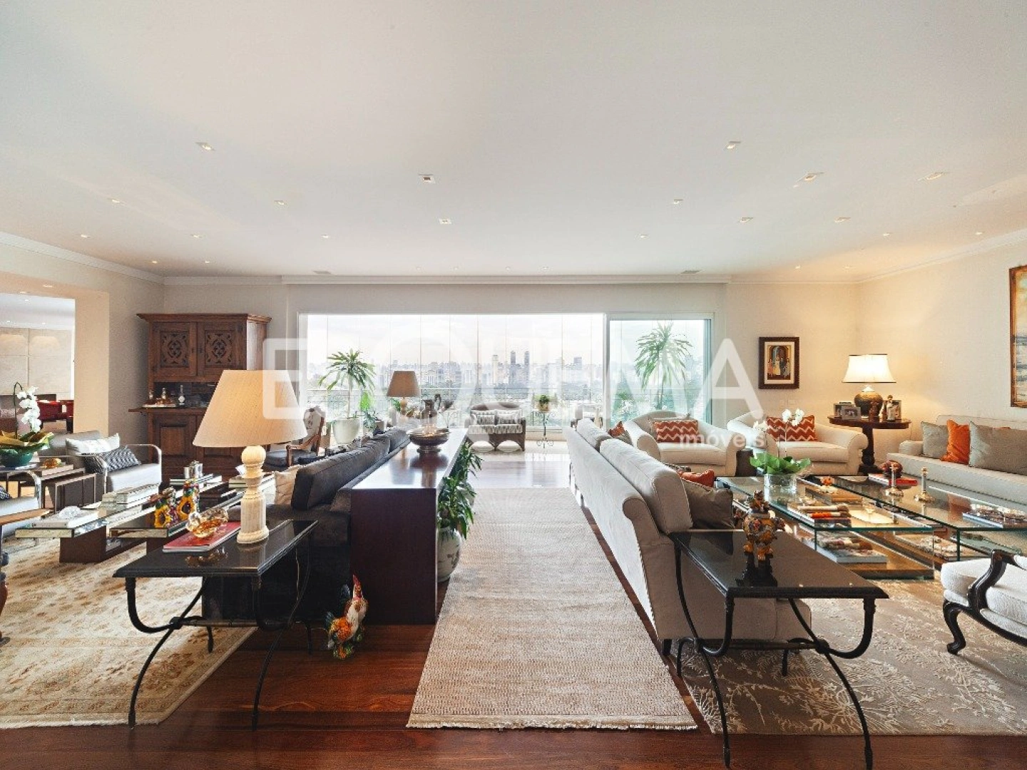 Apartamento com vista panorâmica no Jardim Guedala - Imagem 1