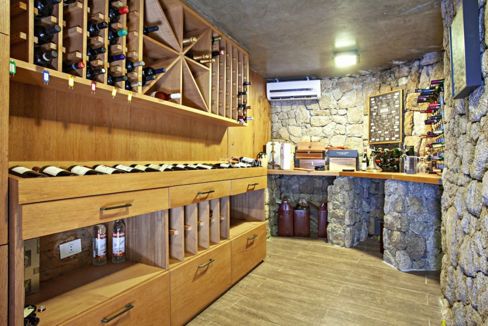 Casa com projeto de Marcos Tomanik - Imagem 10
